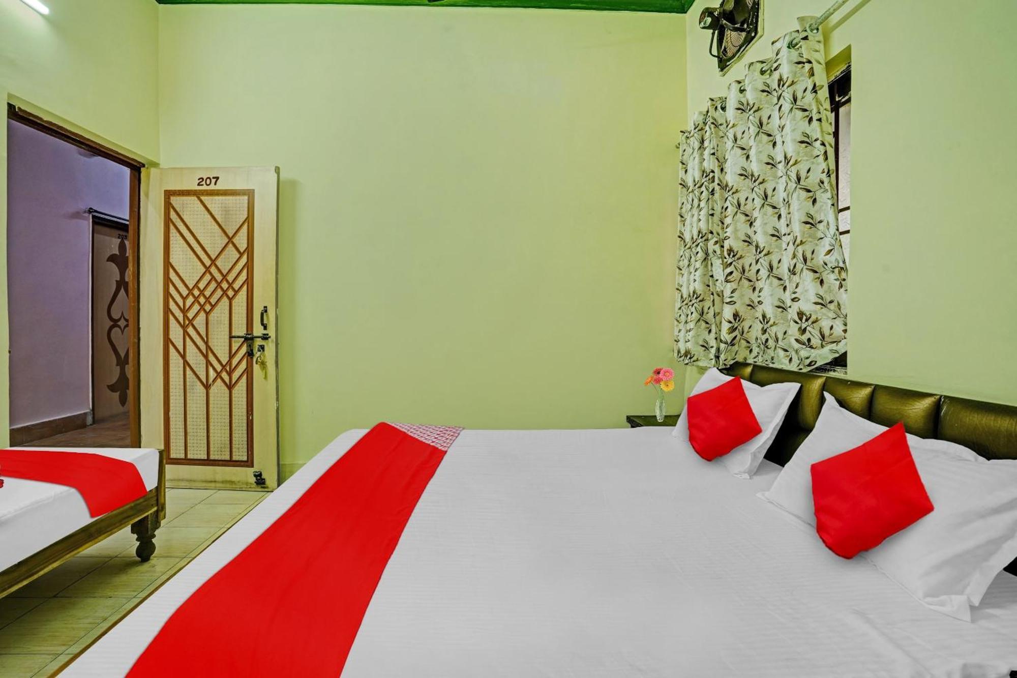 Hotel O B N Palace Rāipur Buitenkant foto